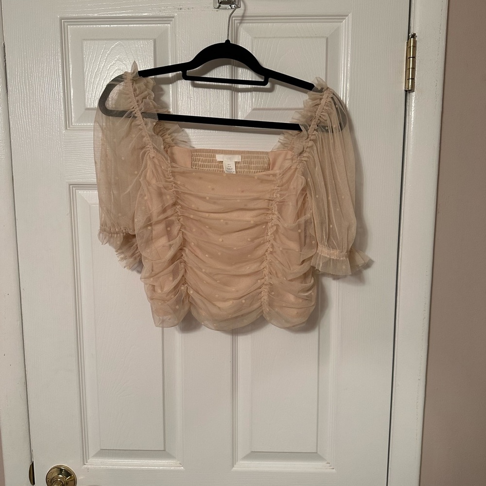 Puff sleeve blush crop top